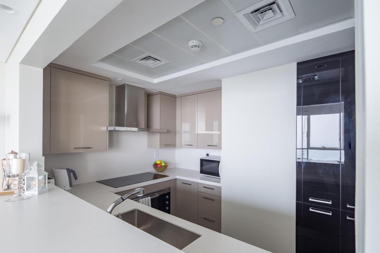 Frank Porter - Al Bateen Residence Dubai Bagian luar foto