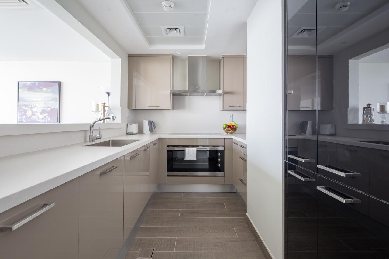Frank Porter - Al Bateen Residence Dubai Bagian luar foto